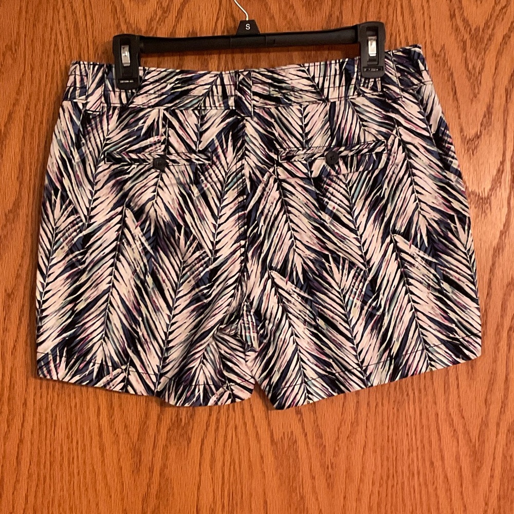 Leaf Print Shorts in Black and White - Picture 2 of 5